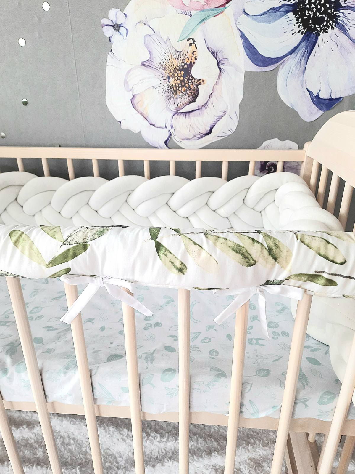 Cotton Rail Cover: Protect Your Baby's Crib in Style - Green Leaf
