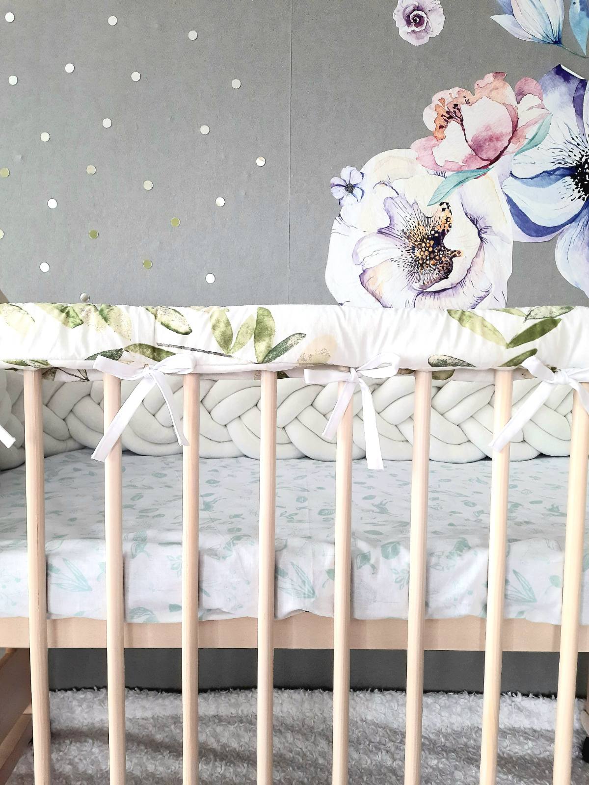 Cotton Rail Cover: Protect Your Baby's Crib in Style - Green Leaf
