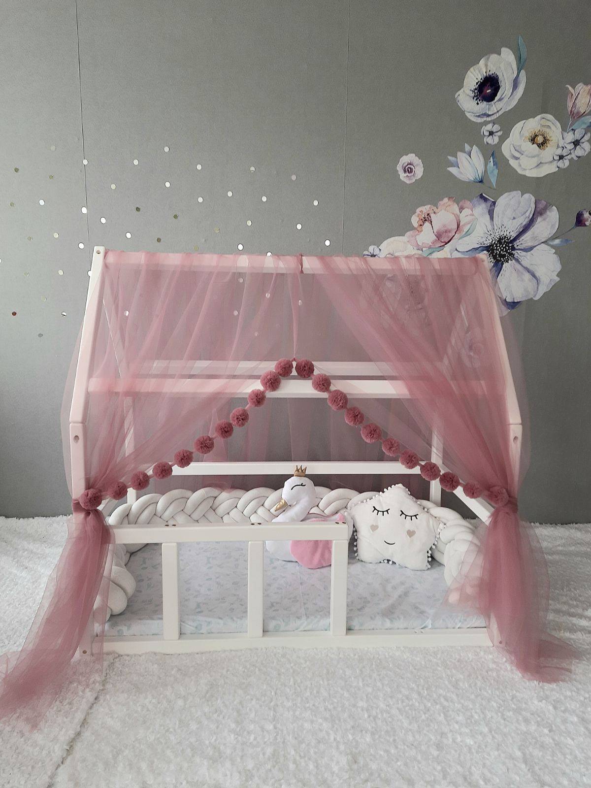 Fresia montessori canopy with pom poms for nursery