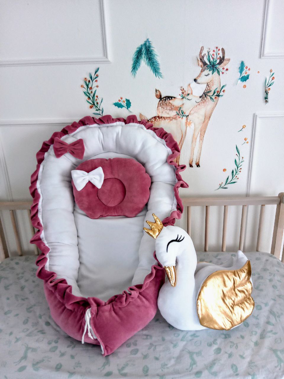 Baby Nest for Newborn. Velour BabyNest Blue-White
