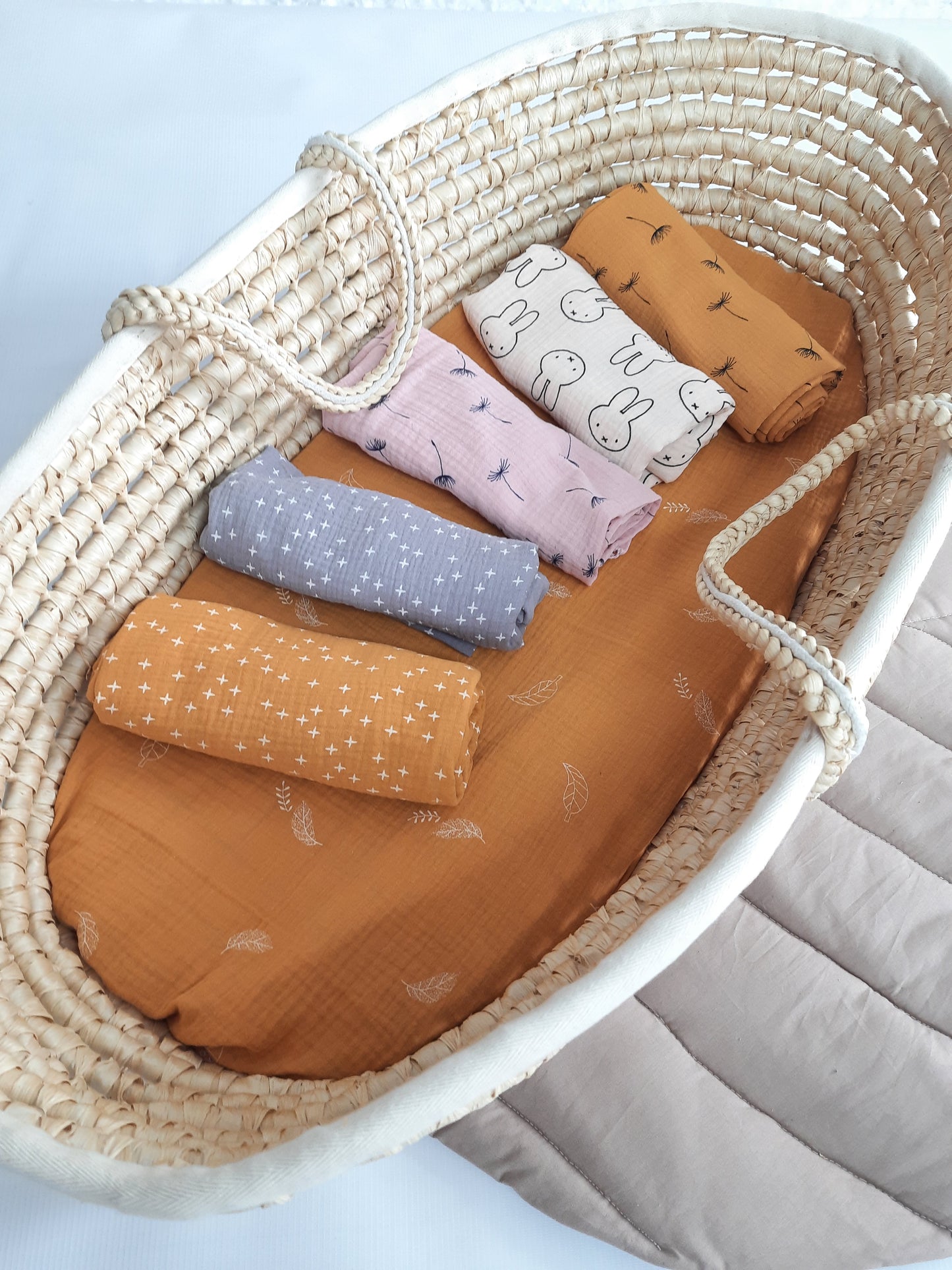 Muslin Moses basket fitted sheet