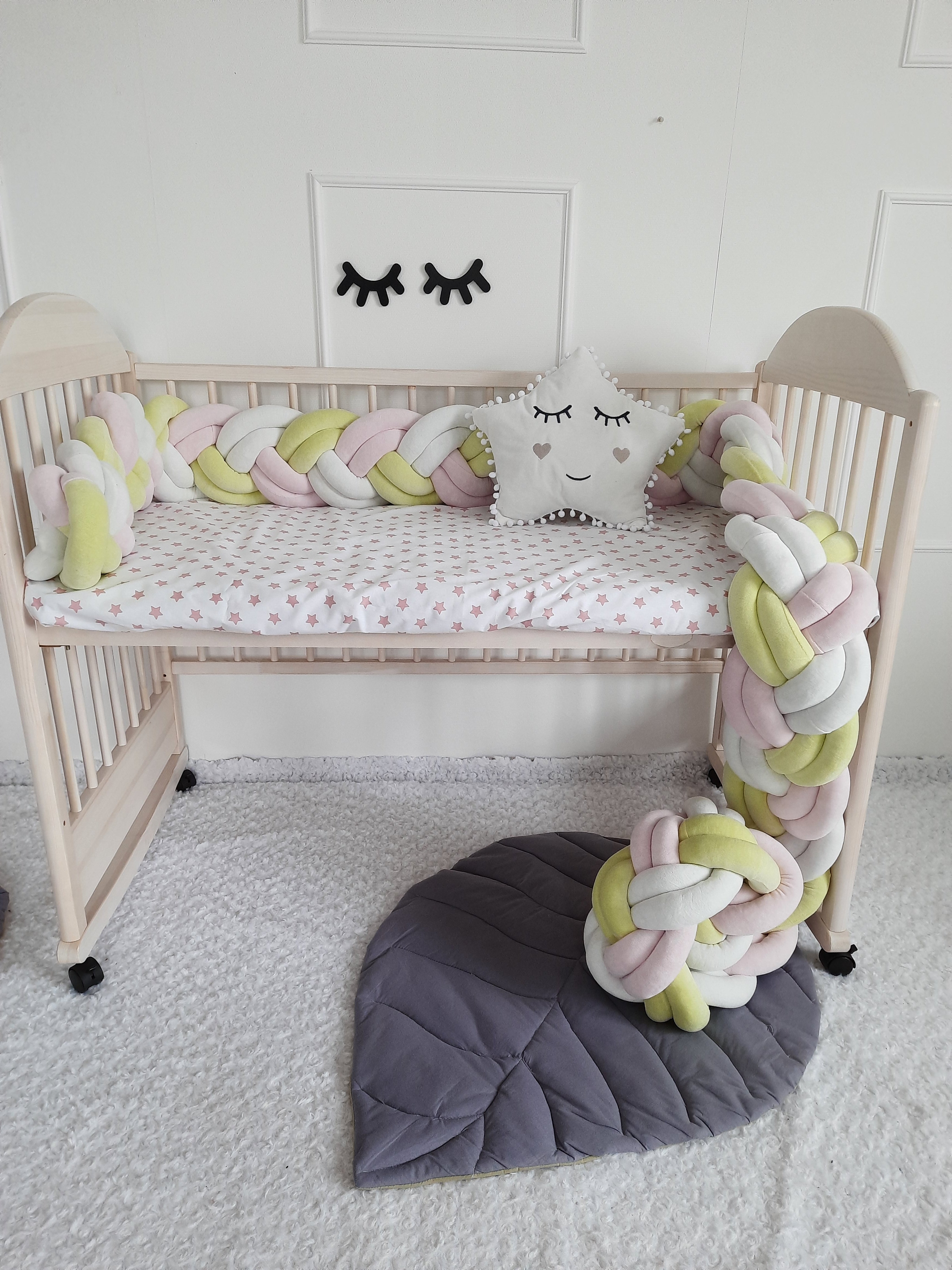 Baby crib clearance bumper knotted braided