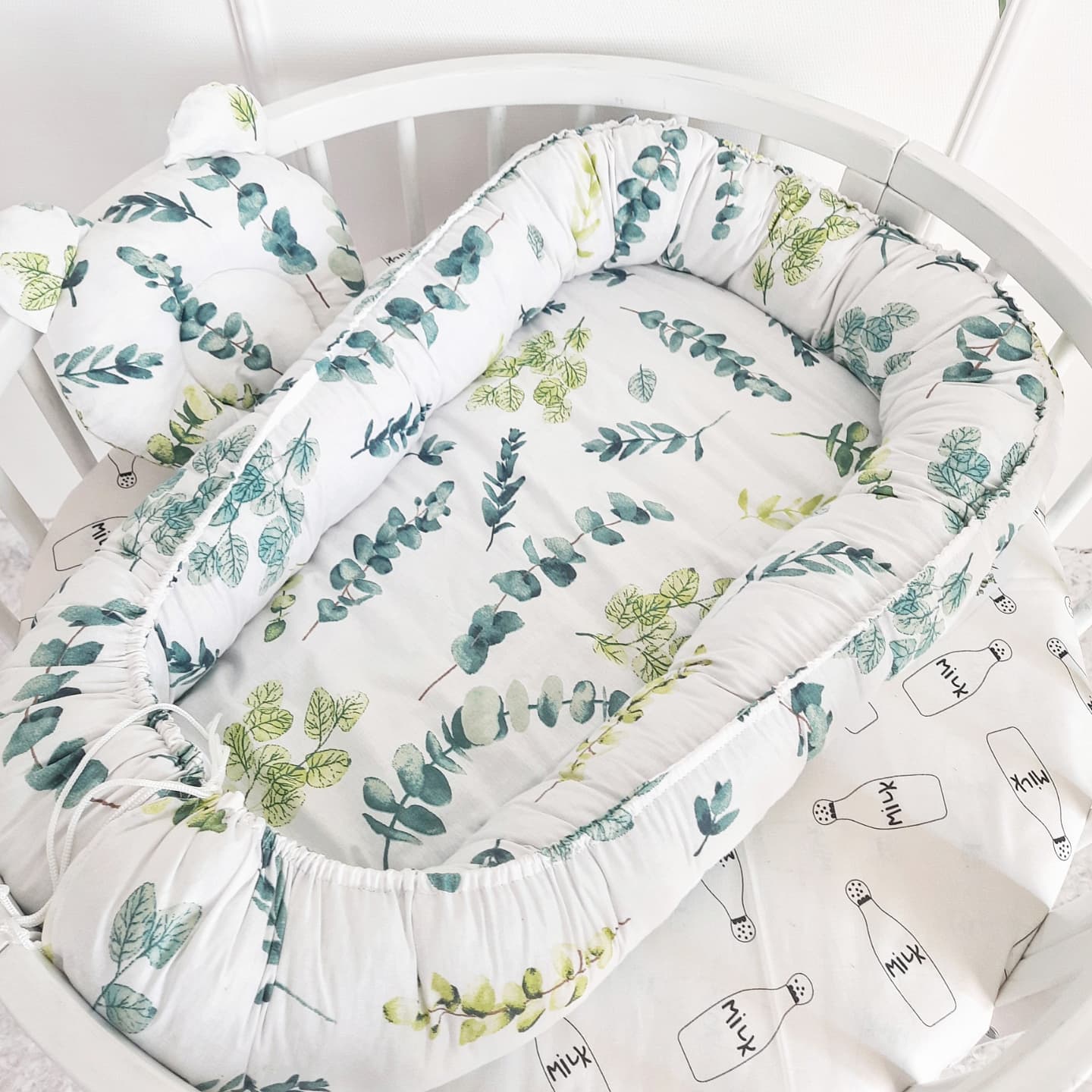 Blue Flower Print Baby Nest