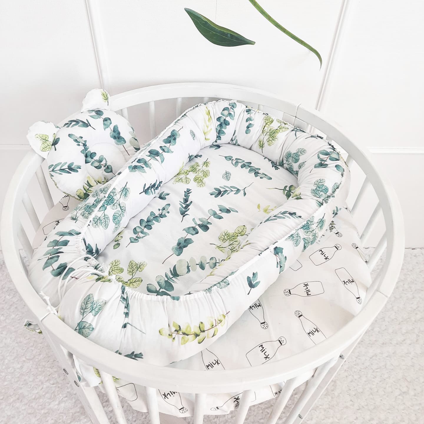 Blue Flower Print Baby Nest