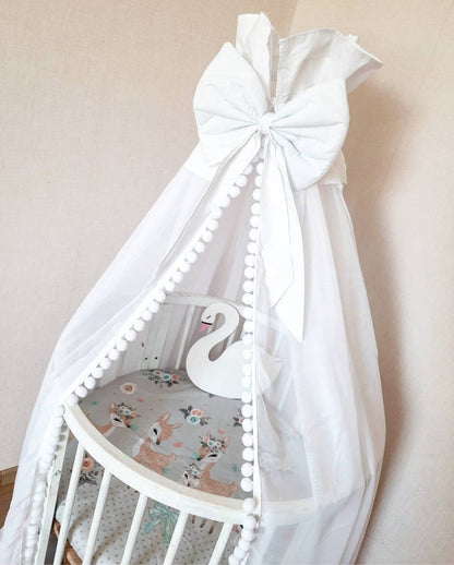 Bed tulle canopy for nursery